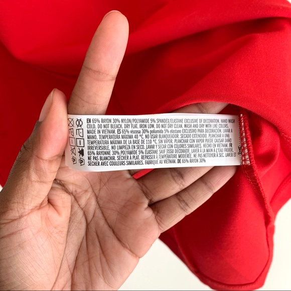 ❌SOLD❌Forever 21 Red Puff Sleeve Dress Sz S - Picture 9 of 9